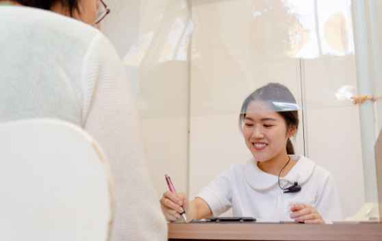 受付・歯科助手の仕事の様子