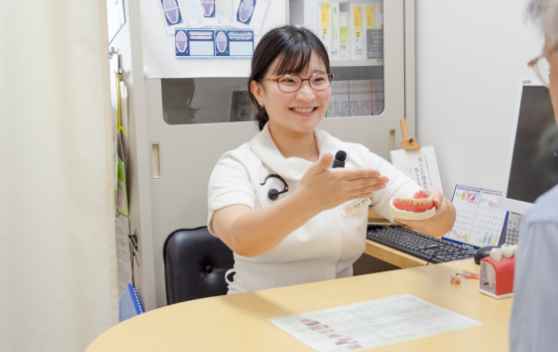 受付・歯科助手の仕事の様子