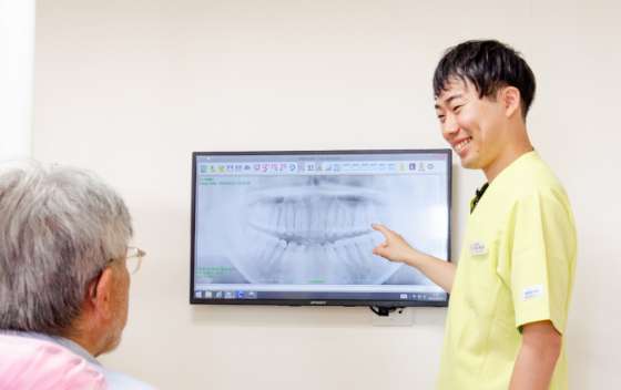 歯科医師の仕事の様子