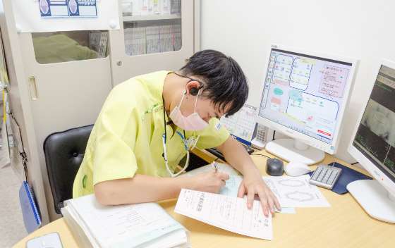 歯科医師の仕事の様子