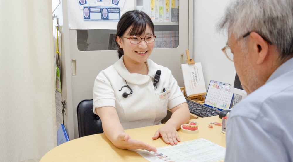 受付・歯科助手の仕事の様子