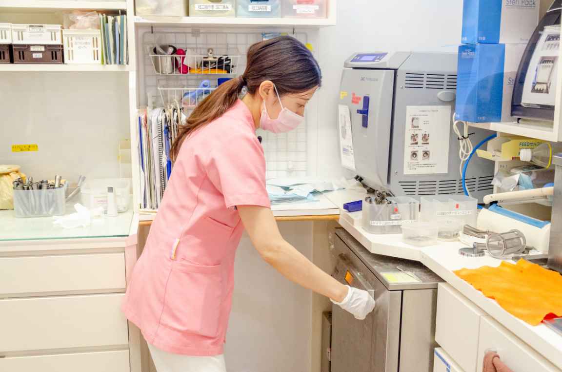 歯科衛生士の仕事の様子